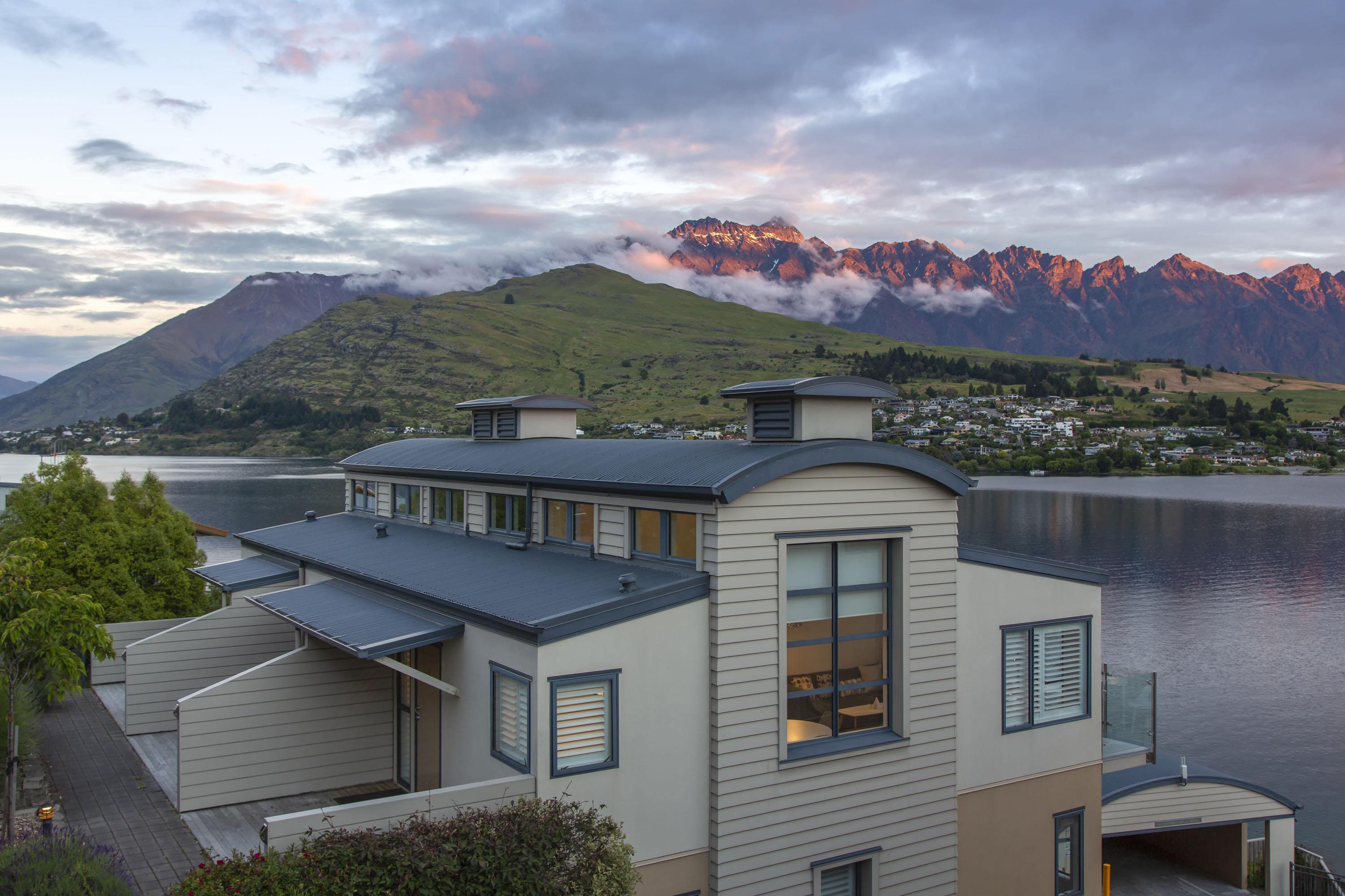 Peppers Beacon Aparthotel Queenstown Exterior photo